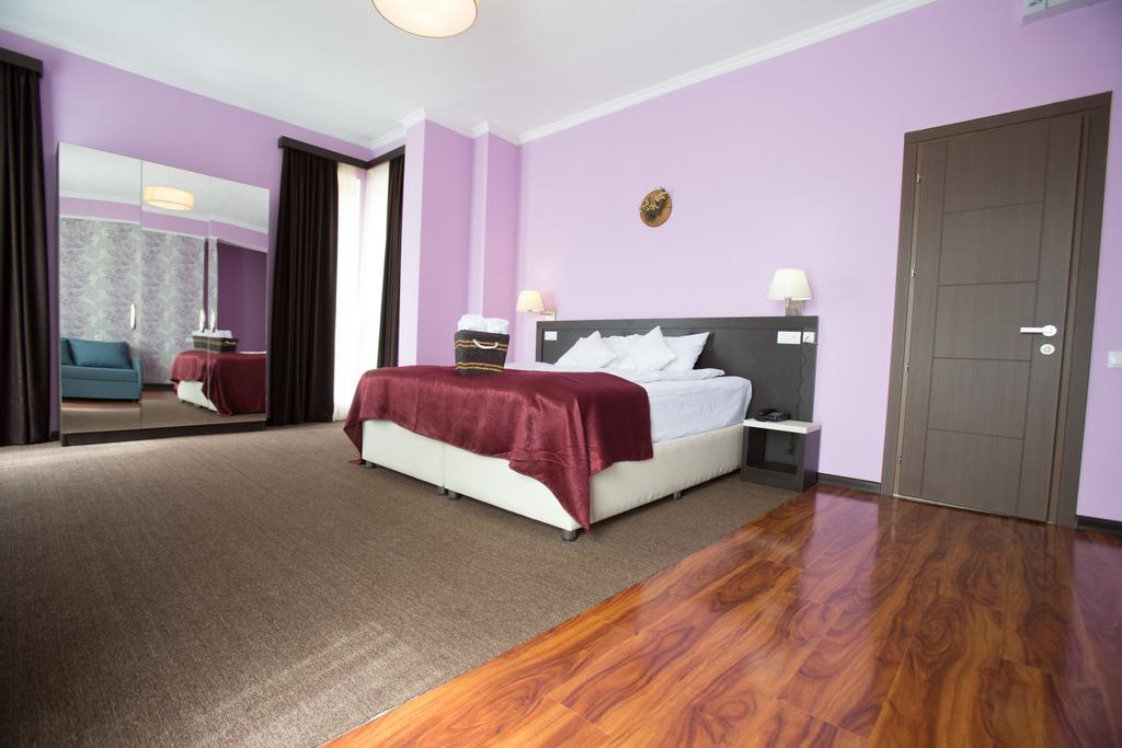 Hotel The One Boutique Tiflis Exterior foto